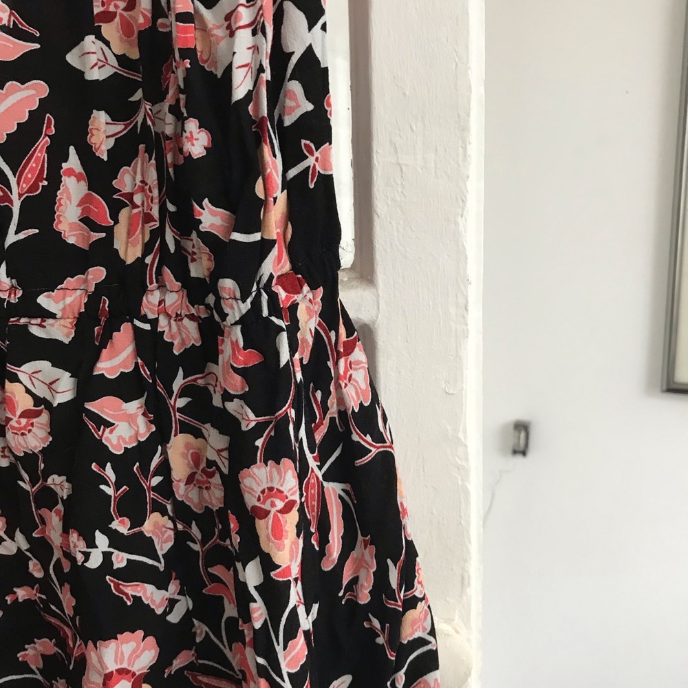 Mini floral halter dress - Picture 2 of 7